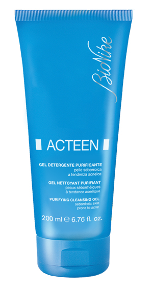 AKNET GEL DETERGENTE PURIFICANTE 200 ML - farmavitality.it