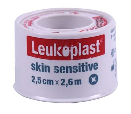 LEUKOPLAST SKIN SENSITIVE CEROTTO SU ROCCHETTO CON MASSA ADESIVA IN SILICONE M2,6 X 2,5CM 1 PEZZO - farmavitality.it
